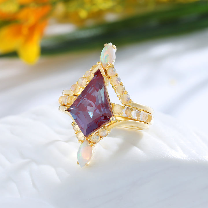 Gold Lab Alexandrite Ring