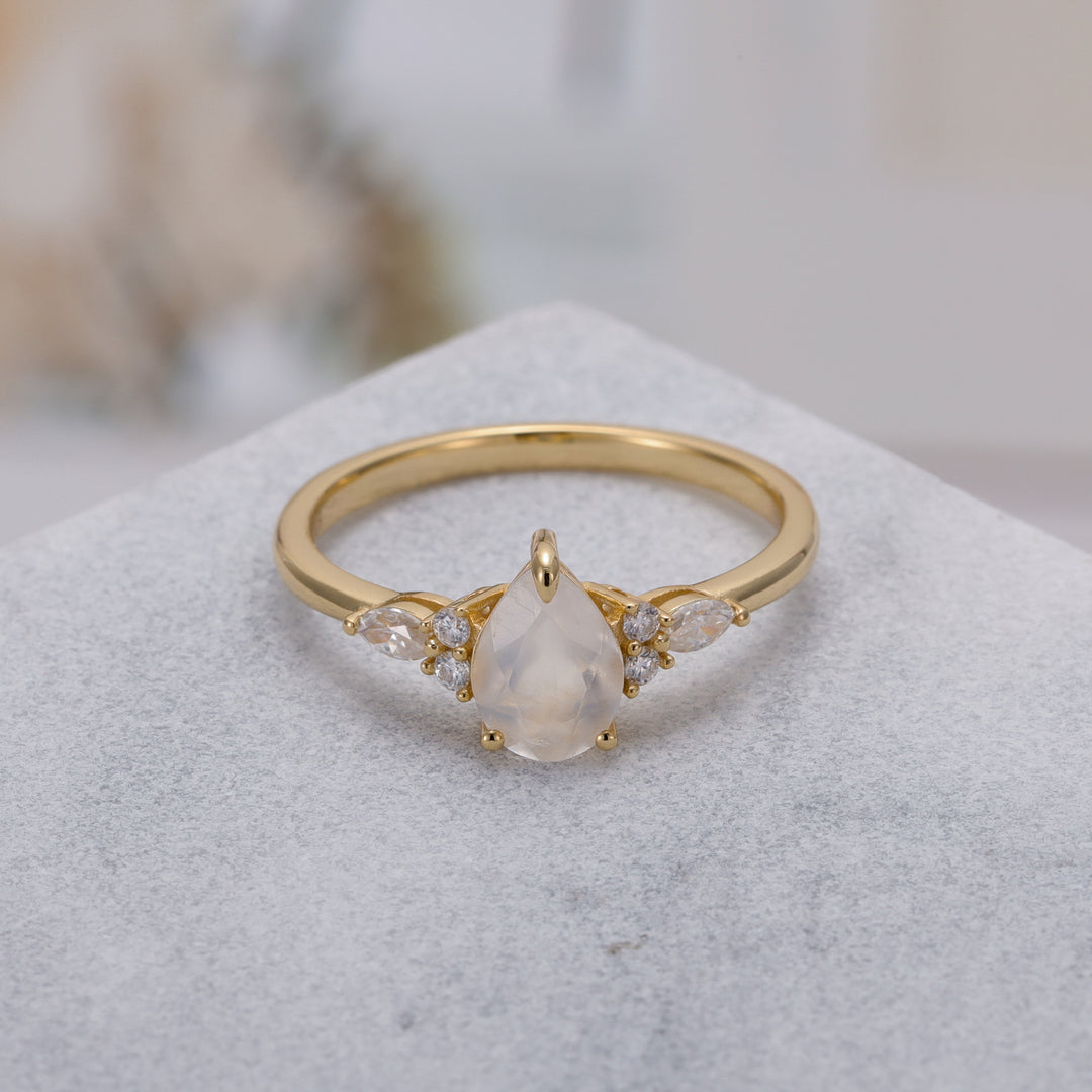 Silver Natural Moonstone Ring