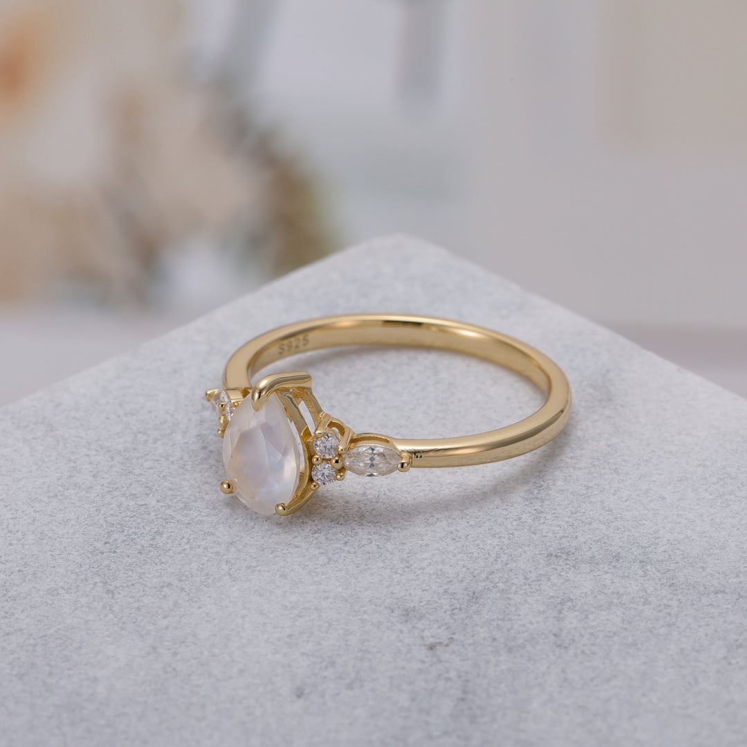 Silver Natural Moonstone Ring