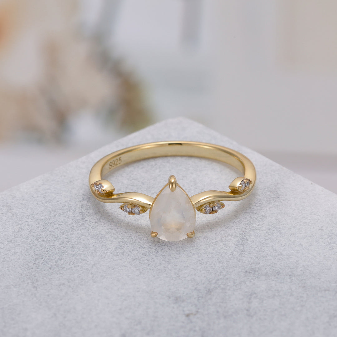 Silver Natural Moonstone Ring