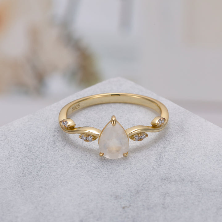 Silver Natural Moonstone Ring