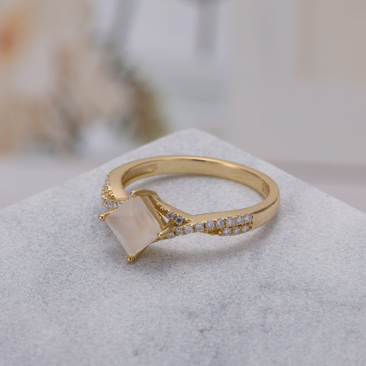 Silver Natural Moonstone Ring