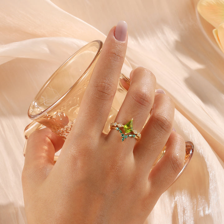 Gold Natural Peridot Ring